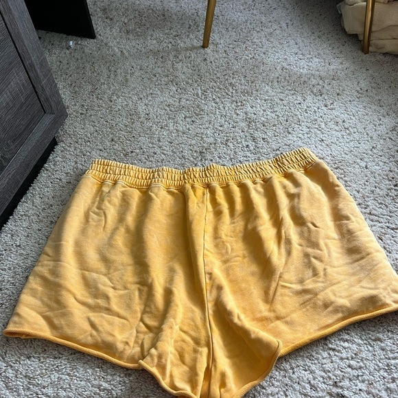 Fabletics Lightweight Terry Go-To Sweatshorts Shorts - Picture 4 of 6